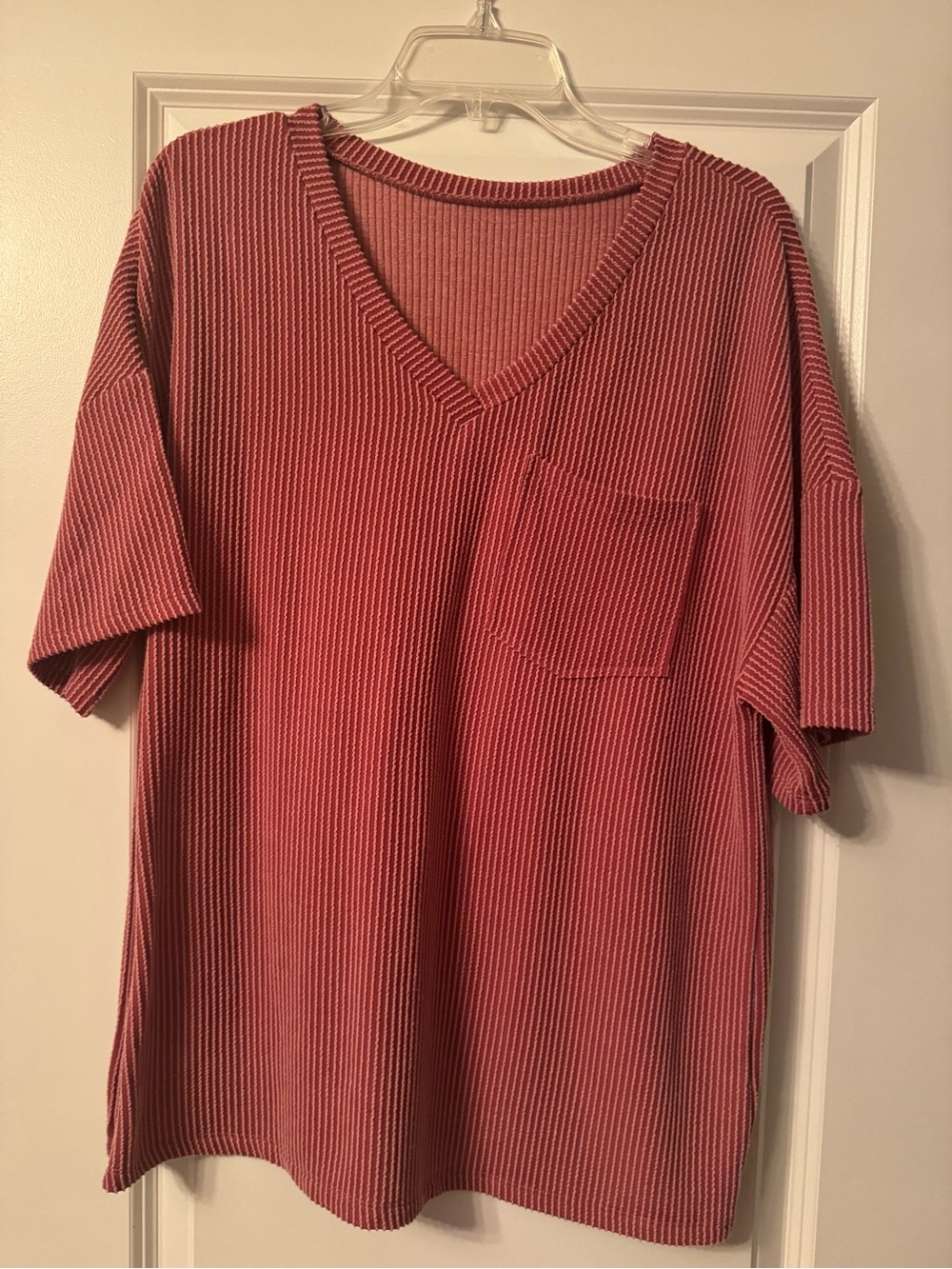 V-Neck Short Sleeve Pocket Shirt - Red